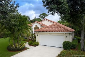 706 SW Lighthouse Dr, Palm City, FL 34990, Sold 09/15/20