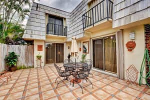 1735 Forest Lakes Cir, West Palm Beach, FL 33406, Sold 09/25/20