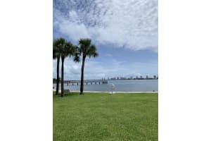410 Wilma Cir, Riviera Beach, FL 33404, Sold 12/16/20