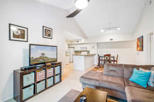 284 Village Blvd, Tequesta, FL 33469, Sold 11/06/20