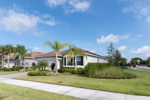 7701 SW Harbor Cove Dr, Stuart, FL 34997, Sold 10/21/20