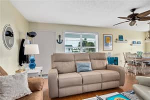 MLS# R10643697, Vero Beach, Florida 32960