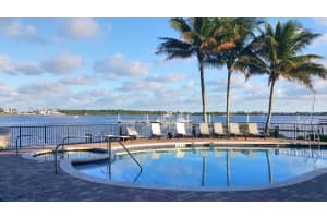2678 N Federal Hwy, Boynton Beach, FL 33435, Sold 10/09/20