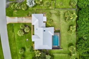 5946 62nd Ln, Vero Beach, FL 32967, Sold 09/25/20