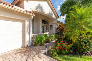 West Palm Beach, FL 33411, Sold 10/08/20