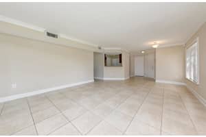 815 W Boynton Beach Blvd, Boynton Beach, FL 33426, Sold 10/23/20