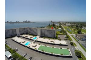 801 Lake Shore Dr, West Palm Beach, FL 33403, Sold 05/28/21