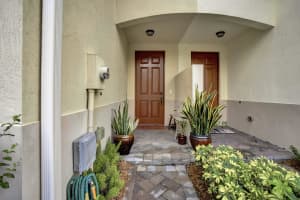 105 E Prive Cir, Delray Beach, FL 33445, Sold 09/15/20