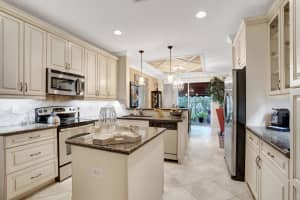 105 E Prive Cir, Delray Beach, FL 33445, Sold 09/15/20