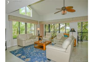 221 NE Edgewater Dr, Stuart, FL 34996, Sold 03/09/21