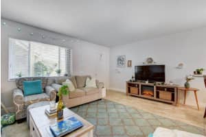 419 US-1, North Palm Beach, FL 33408, Sold 10/15/20