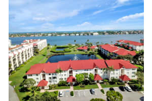 102 Half Moon Cir APT E2, Hypoluxo, FL 33462, Sold 10/30/20