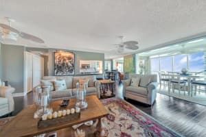 102 Half Moon Cir APT E2, Hypoluxo, FL 33462, Sold 10/30/20