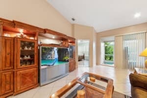 6460 Park Lake Cir, Boynton Beach, FL 33437, Sold 09/29/20