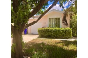 4086 Eastridge Dr, Pompano Beach, FL 33064, Sold 09/04/20