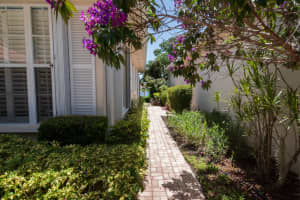 119 Lost Bridge Dr, Palm Beach Gardens, FL 33410, Sold 10/29/20