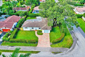 798 NW 7th St, Boca Raton, FL 33486, Sold 10/02/20