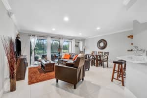 12725 Shoreline Dr #6c, Wellington, FL 33414, Sold 10/28/20