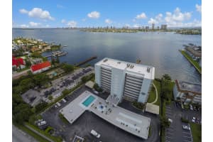 3040 Lake Shore Dr, Riviera Beach, FL 33404, Sold 09/16/20