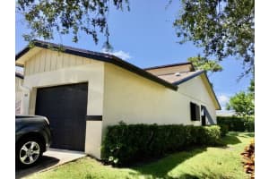 23 Ridge Pointe Dr, Boynton Beach, FL 33435, Sold 11/16/20