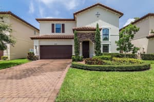 6015 Snowy Egret Ln, Greenacres, FL 33415, Sold 09/22/20