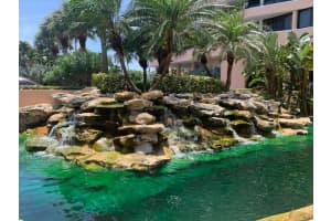 3589 S Ocean Blvd l32, South Palm Beach, FL 33480, Sold 11/13/20