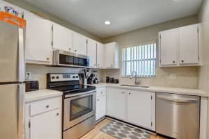 502 Osprey Dr, Delray Beach, FL 33444, Sold 10/03/20