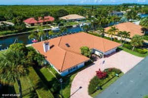 8985 SE Harbor Island Way, Hobe Sound, FL 33455, Sold 12/08/20