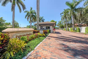 65 Pelican Pointe Dr, Delray Beach, FL 33483, Sold 11/16/20