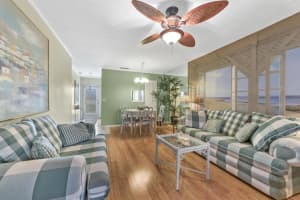2111 NE 1st Ct, Boynton Beach, FL 33435, Sold 10/01/20