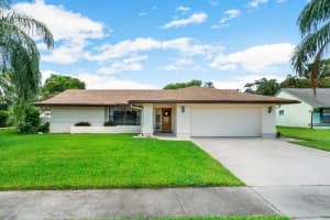 101 Sherwood Dr, Royal Palm Beach, FL 33411, Sold 10/05/20