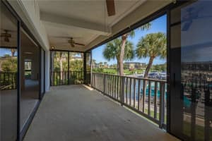 MLS# R10645909, Vero Beach, Florida 32963