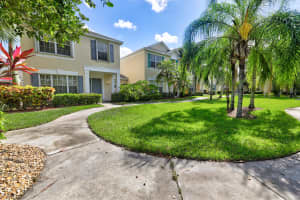 10851 Palm Ridge Ln, Tamarac, FL 33321, Sold 10/16/20