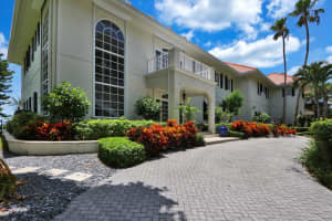 3784 SE Old St Lucie Blvd, Stuart, FL 34996, Sold 06/15/21