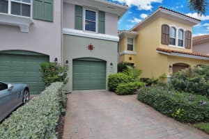 107 Las Brisas Cir, Hypoluxo, FL 33462, Sold 09/30/20