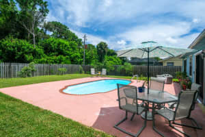 4063 SE Jacaranda St, Stuart, FL 34997, Sold 10/27/20