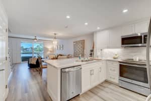 910 Jeffery St, Boca Raton, FL 33487, Sold 03/19/21