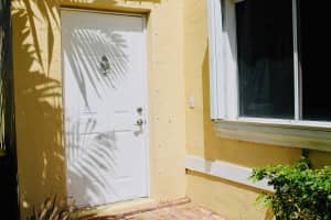 630 Trafalgar Ct, Dania Beach, FL 33004, Sold 10/14/20