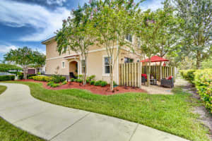 4323 Brewster Ln, West Palm Beach, FL 33417, Sold 10/30/20