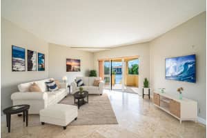 931 Palm Trail, Delray Beach, FL 33483, Sold 10/15/20