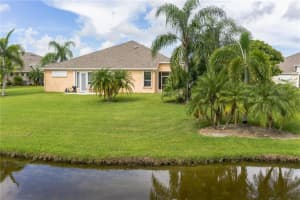 443 North Tangerine Square SW, Vero Beach, FL 32968, Sold 10/06/20