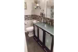 1901 NW S River Dr #3a, Miami, FL 33125, Sold 11/27/20