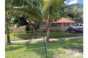 420 NW 41st St, Pompano Beach, FL 33064, Sold 01/27/21