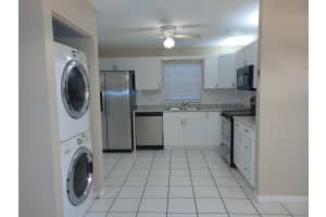 1506 N Lawnwood Cir, Fort Pierce, FL 34950, Sold 10/08/20