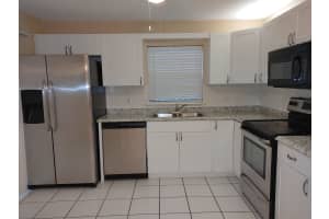 1506 N Lawnwood Cir, Fort Pierce, FL 34950, Sold 10/08/20