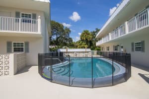900 Jasmine Ln #8a, Vero Beach, FL 32963, Sold 12/01/21