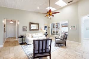 340 38th Square SW, Vero Beach, FL 32968, Sold 10/09/20