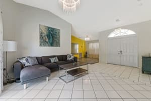 3925 NW 10th St, Delray Beach, FL 33445, Sold 10/02/20