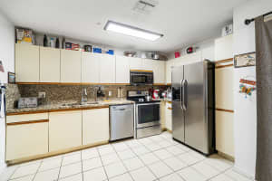 141 Par Dr, Royal Palm Beach, FL 33411, Sold 10/08/20