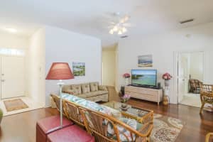 219 E Tall Oaks Cir, Palm Beach Gardens, FL 33410, Sold 12/28/20